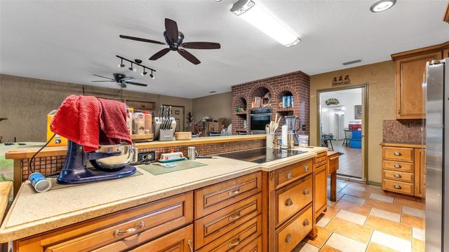 1121 OLD POLK CITY ROAD SW, Lakeland, FL 33809