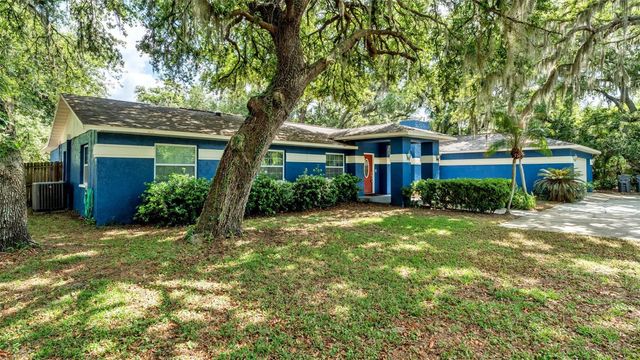 1121 OLD POLK CITY ROAD SW, Lakeland, FL 33809