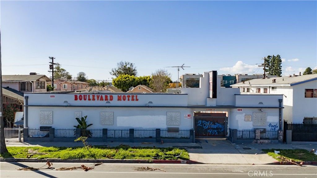 6919 S Figueroa, Los Angeles, CA 90003