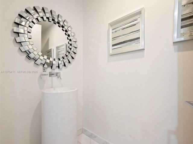 10203 Collins Ave 1105, Bal Harbour, FL 33154