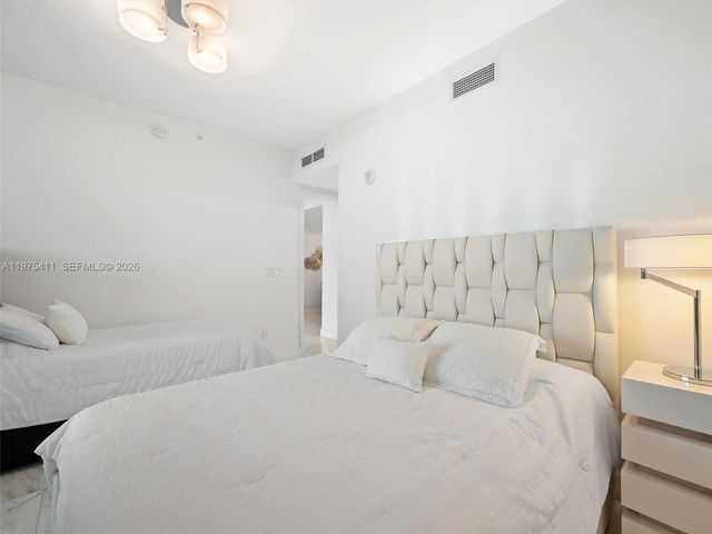 10203 Collins Ave 1105, Bal Harbour, FL 33154