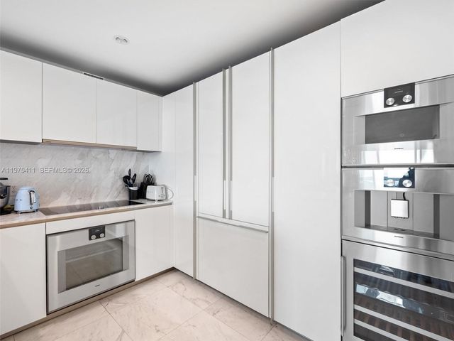 10203 Collins Ave 1105, Bal Harbour, FL 33154