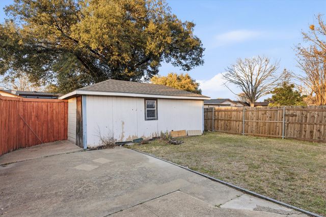 1913 Mission Drive, Garland, TX 75042