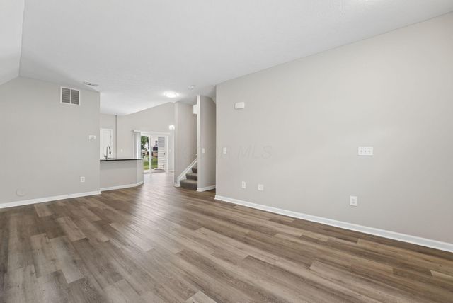 2033 River Rock Way, Reynoldsburg, OH 43068
