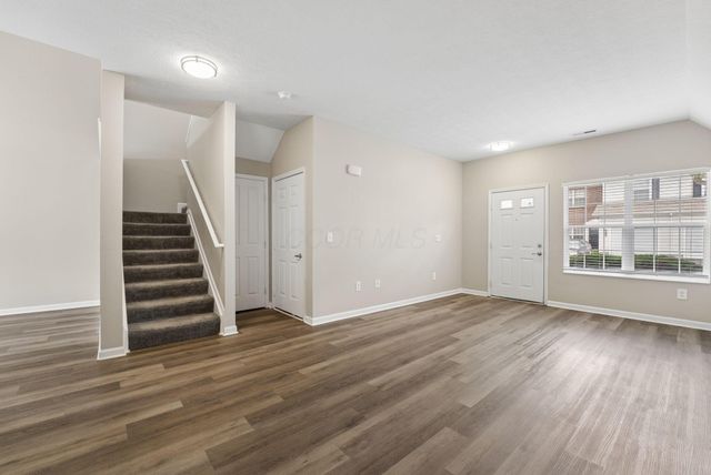 2033 River Rock Way, Reynoldsburg, OH 43068