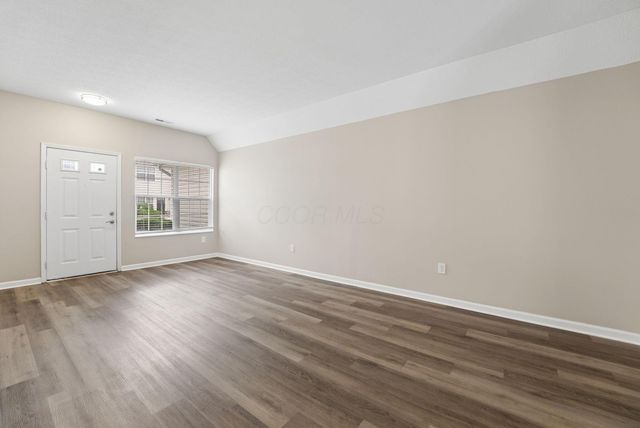2033 River Rock Way, Reynoldsburg, OH 43068