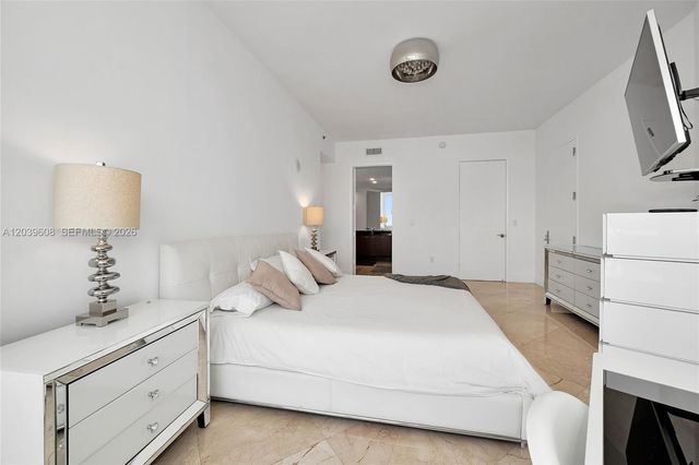 16001 collins ave 1005, Sunny Isles Beach, FL 33160