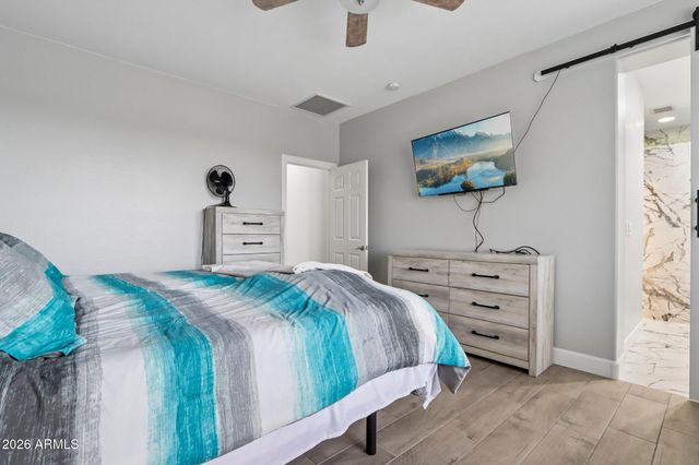 2656 W COYOTE CREEK Court, Phoenix, AZ 85086