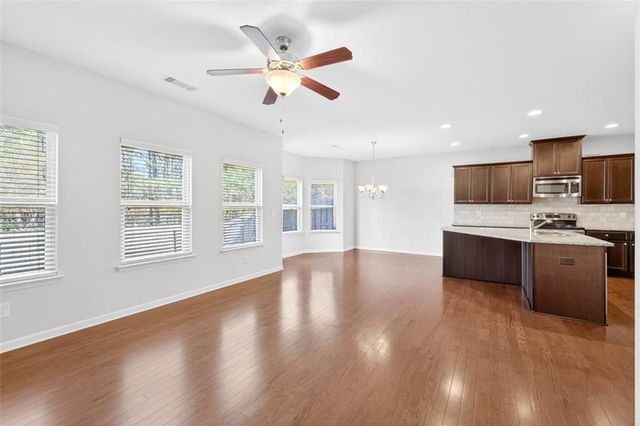 2899 Cooper Brook Drive, Snellville, GA 30078