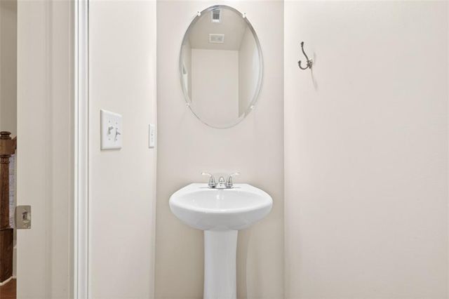 2899 Cooper Brook Drive, Snellville, GA 30078