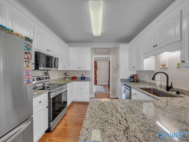 15383 Clodessa Drive, Athens, AL 35611