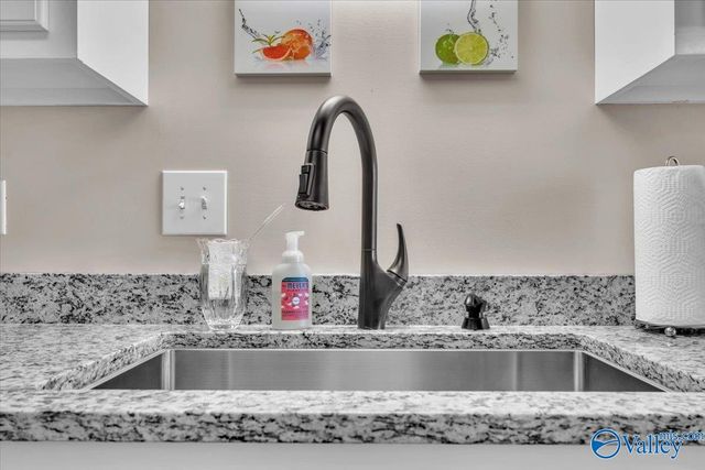 15383 Clodessa Drive, Athens, AL 35611