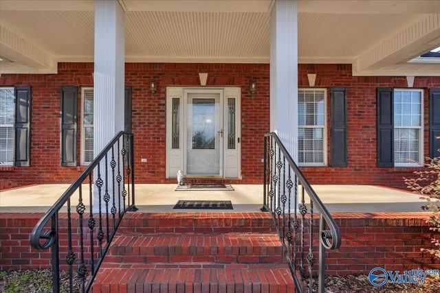 15383 Clodessa Drive, Athens, AL 35611