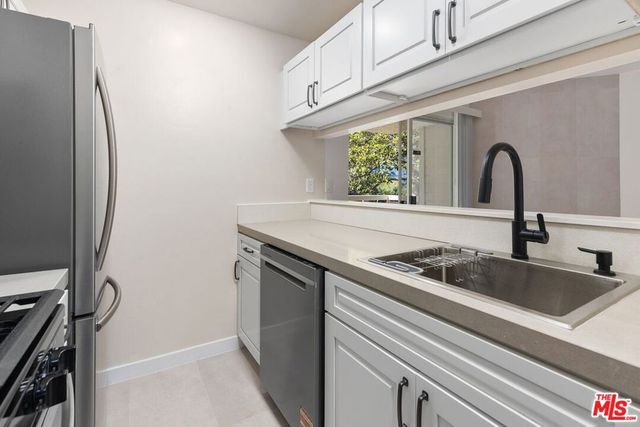 10960 ASHTON Avenue 101, Los Angeles, CA 90024