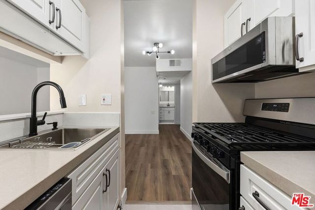 10960 ASHTON Avenue 101, Los Angeles, CA 90024