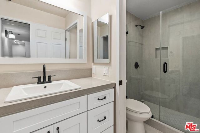 10960 ASHTON Avenue 101, Los Angeles, CA 90024