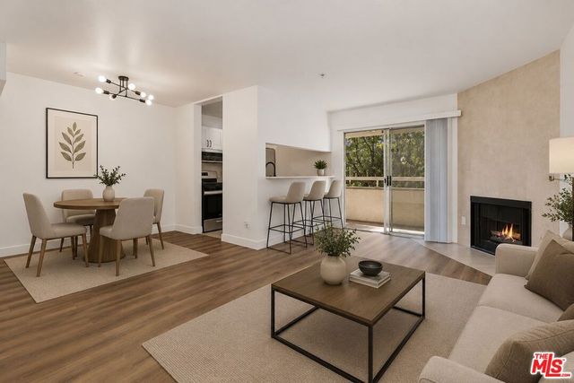 10960 ASHTON Avenue 101, Los Angeles, CA 90024