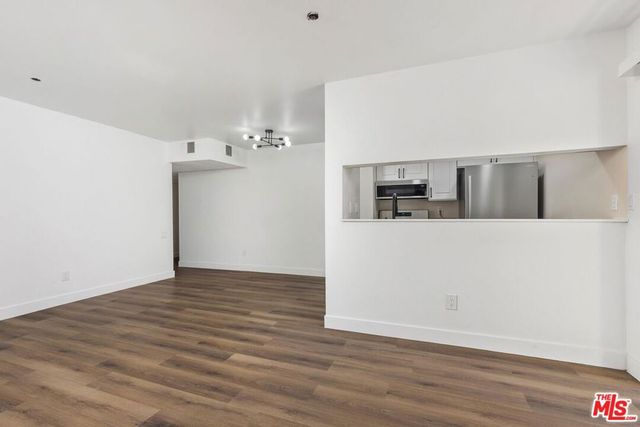 10960 ASHTON Avenue 101, Los Angeles, CA 90024