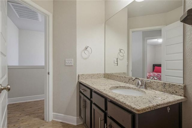 6090 Cobblestone Court, Gulf Shores, AL 36542