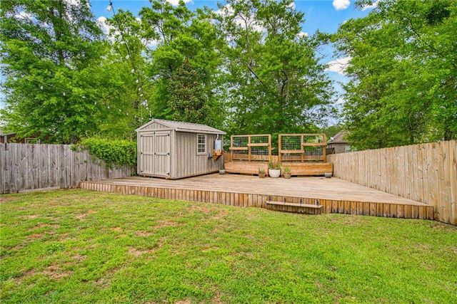6090 Cobblestone Court, Gulf Shores, AL 36542