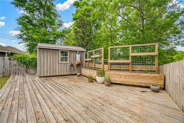 6090 Cobblestone Court, Gulf Shores, AL 36542