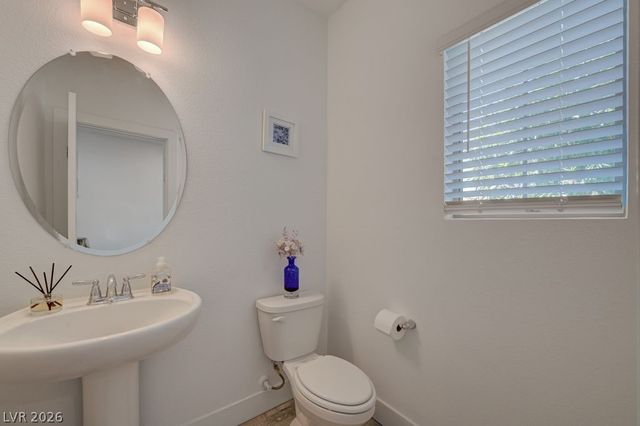 7135 Sunland Hills Avenue, Las Vegas, NV 89113