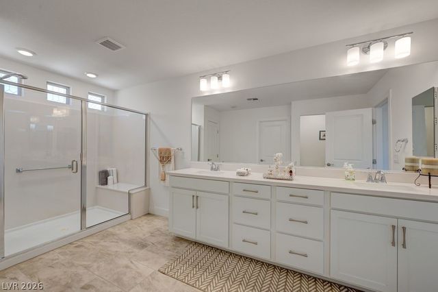 7135 Sunland Hills Avenue, Las Vegas, NV 89113