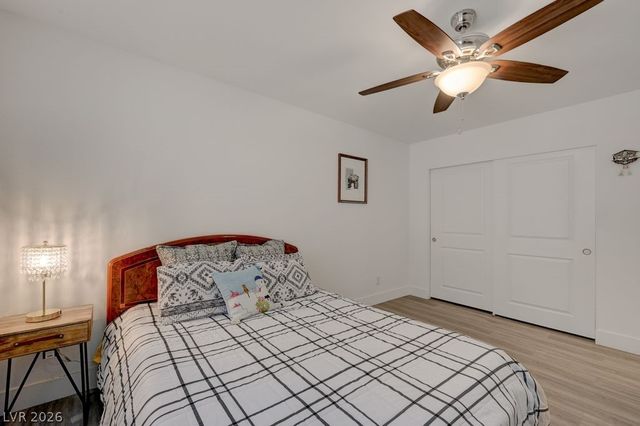 7135 Sunland Hills Avenue, Las Vegas, NV 89113