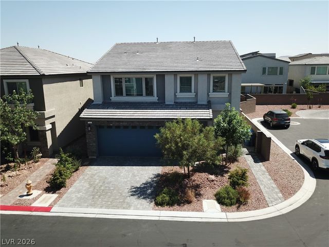 7135 Sunland Hills Avenue, Las Vegas, NV 89113