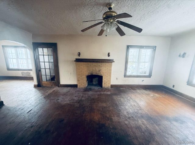 409 Gilbert Street, Jackson, MI 49202