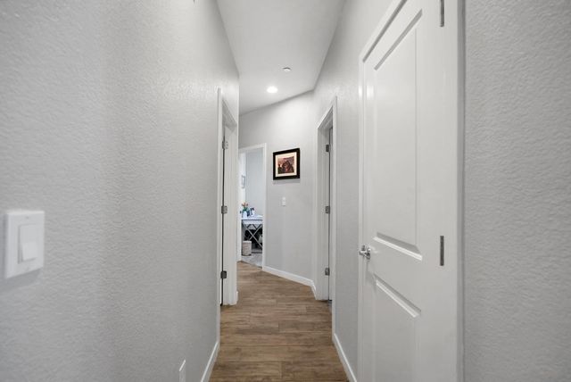 4010 Seashore Dr, Stockton, CA 95206