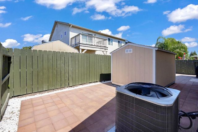 4010 Seashore Dr, Stockton, CA 95206