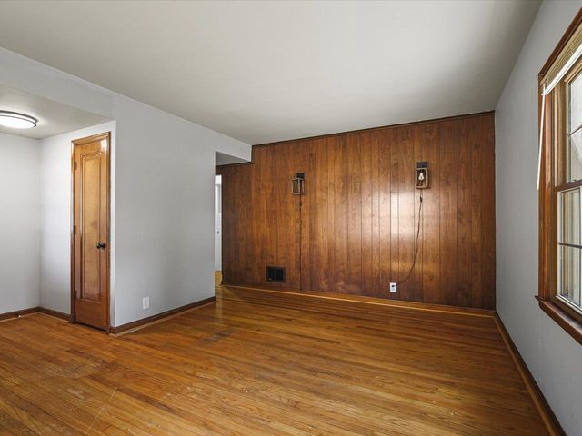 1502 Portland Avenue, Beloit, WI 53511
