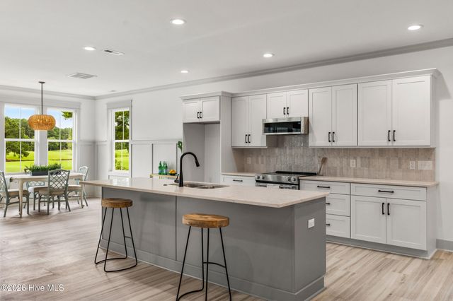 9342 Old Salem Way, Calabash, NC 28467