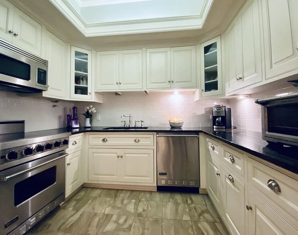 680 N Lake Shore Drive 1119, Chicago, IL 60611