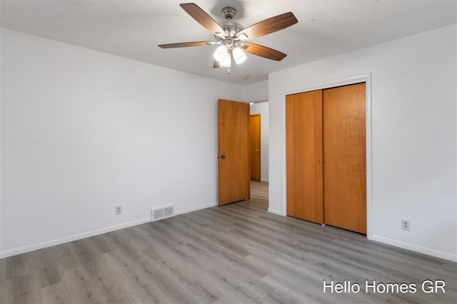 1135 Carrier Creek Boulevard, Grand Rapids, MI 49503
