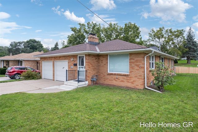 1135 Carrier Creek Boulevard, Grand Rapids, MI 49503
