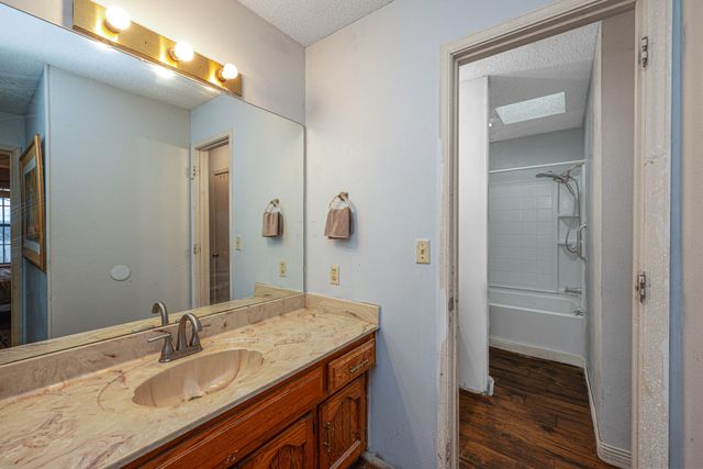 65444 E 256 Road, Grove, OK 74344