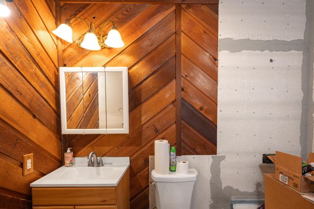 65444 E 256 Road, Grove, OK 74344