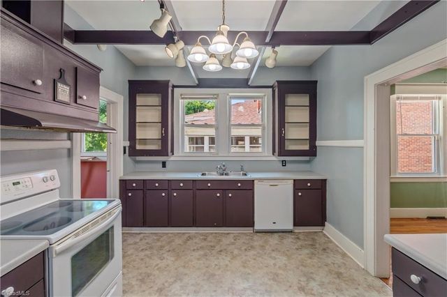 139 Lebanon Street, Mount Airy, NC 27030