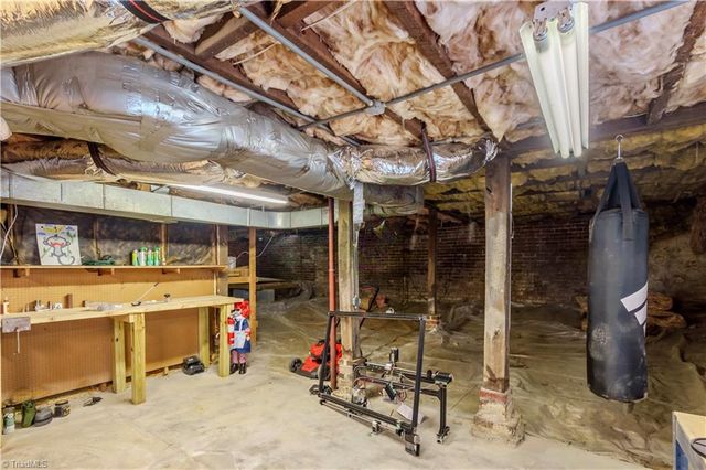 139 Lebanon Street, Mount Airy, NC 27030