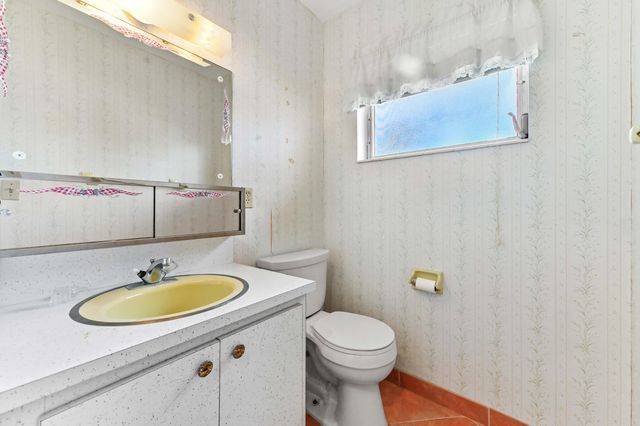 2915 Crosley Drive W Unit B, West Palm Beach, FL 33415