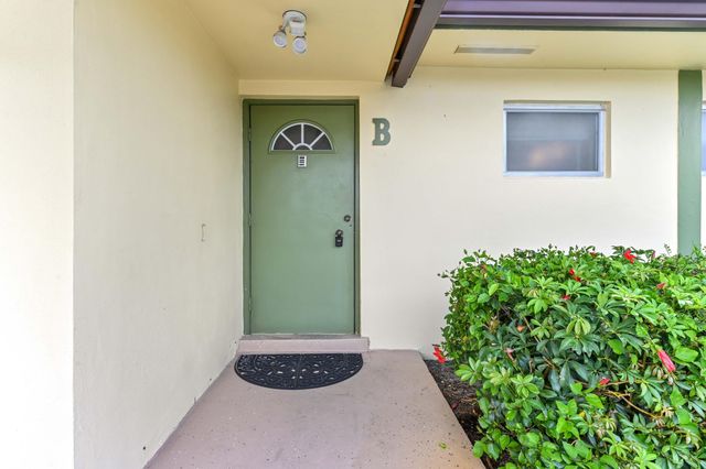 2915 Crosley Drive W Unit B, West Palm Beach, FL 33415