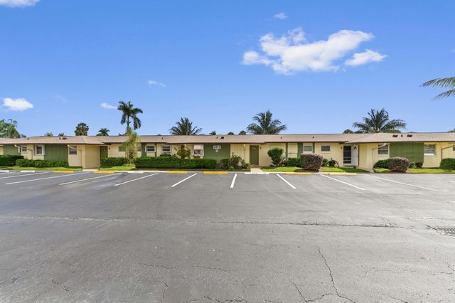 2915 Crosley Drive W Unit B, West Palm Beach, FL 33415