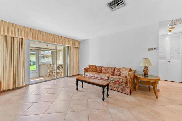2915 Crosley Drive W Unit B, West Palm Beach, FL 33415