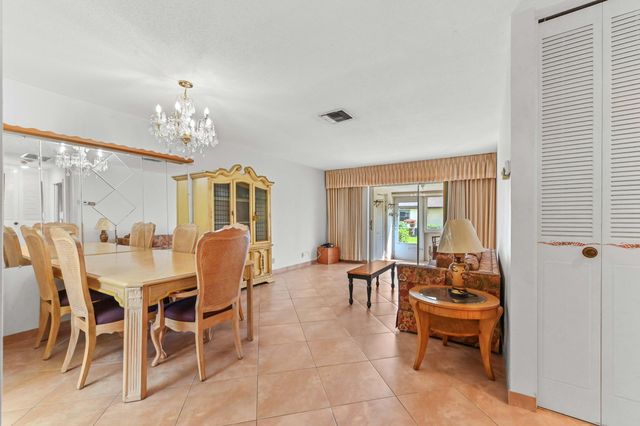2915 Crosley Drive W Unit B, West Palm Beach, FL 33415