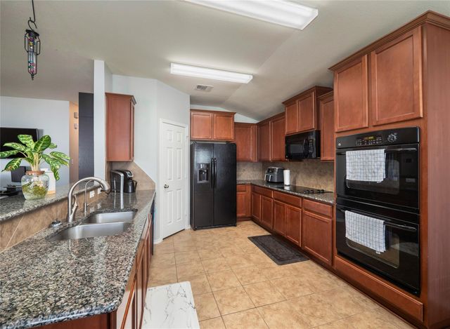 6107 Sue Anne DR, Killeen, TX 76542