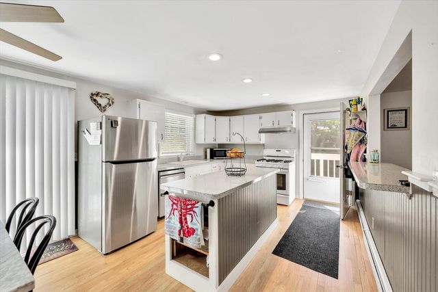 30 Patience Lane, Cotuit, MA 02635