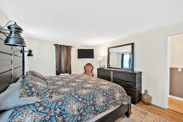 30 Patience Lane, Cotuit, MA 02635