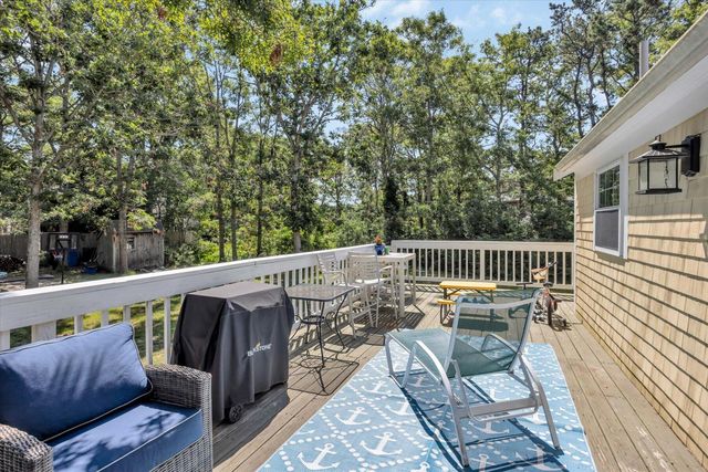 30 Patience Lane, Cotuit, MA 02635